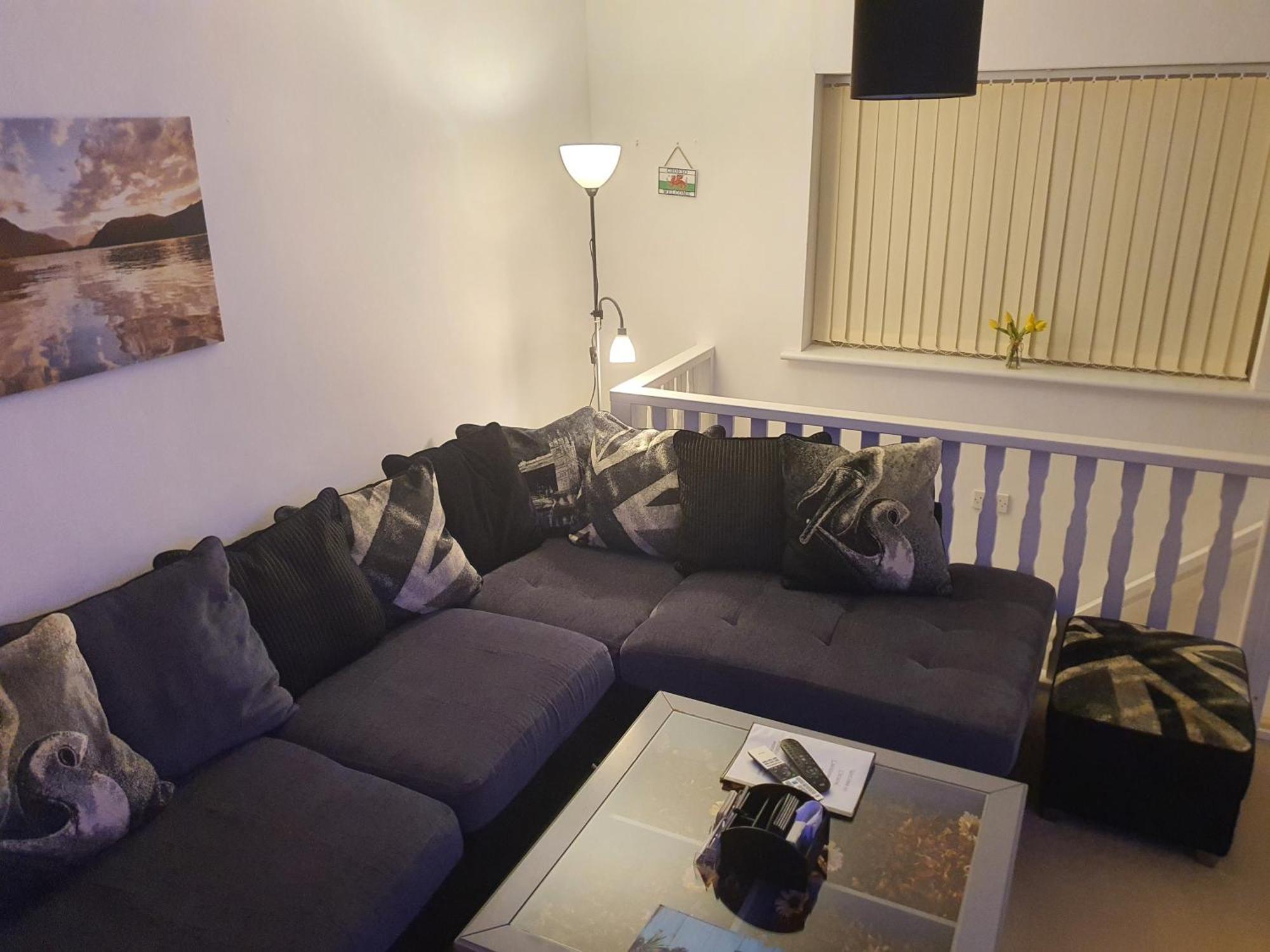 Idyllic 2 Bedroom Self-Contained Upsidedown Annexe 兰德林多德威尔斯 外观 照片