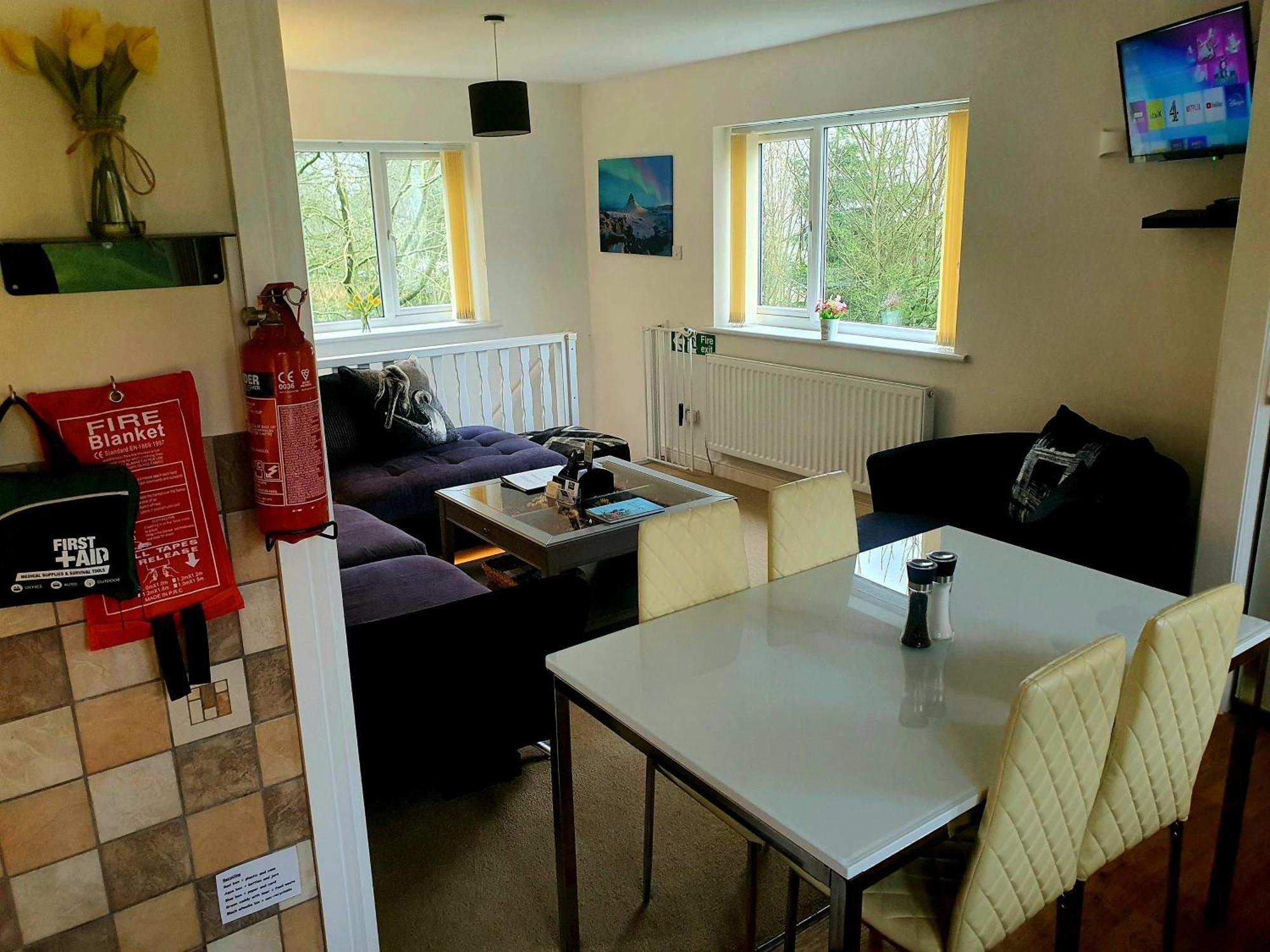 Idyllic 2 Bedroom Self-Contained Upsidedown Annexe 兰德林多德威尔斯 外观 照片