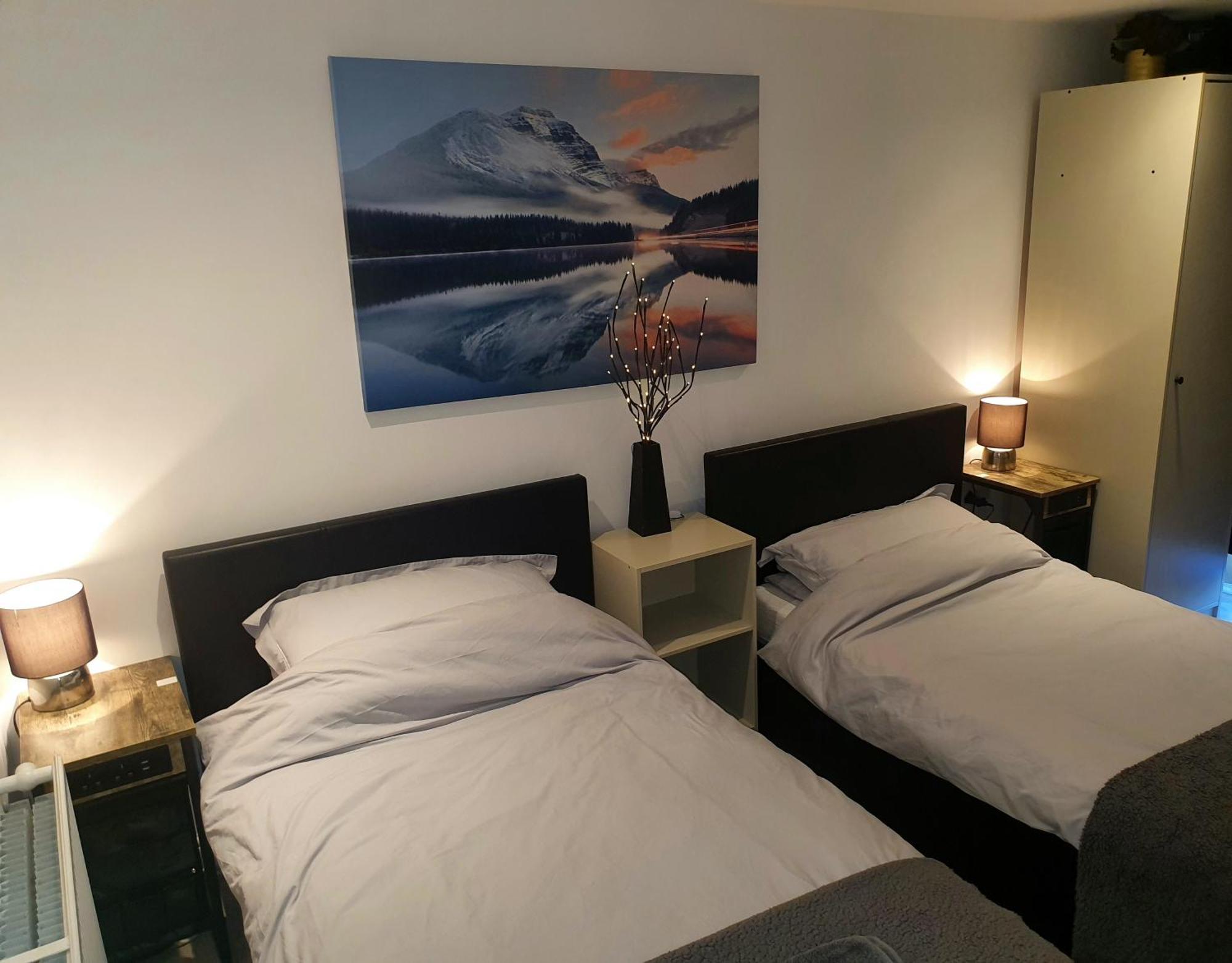 Idyllic 2 Bedroom Self-Contained Upsidedown Annexe 兰德林多德威尔斯 外观 照片